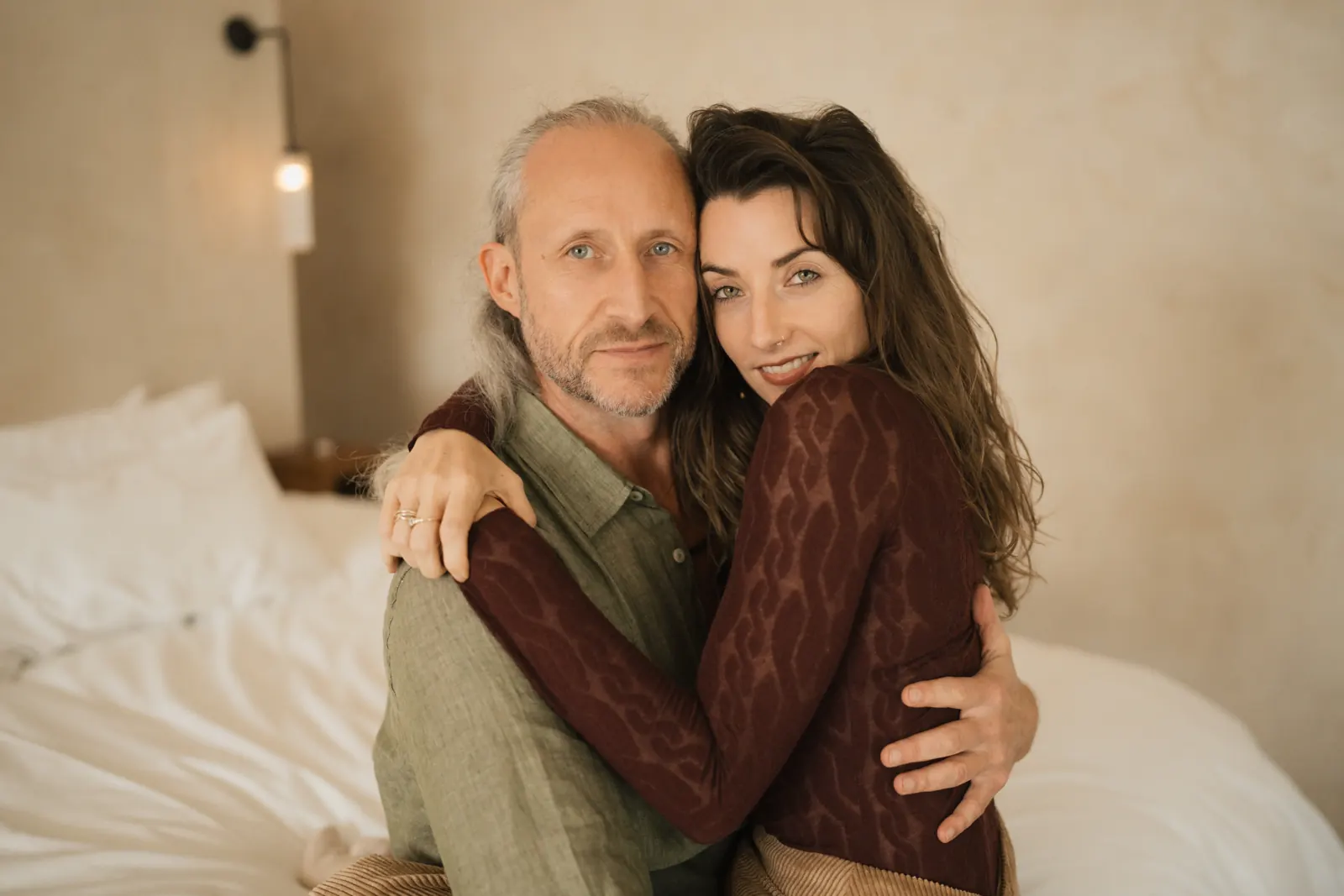 Steve and Amanda in an intimate embrace